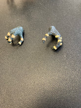 Load image into Gallery viewer, Neca Gremlins Ultimate Gamer Gremlin (Broken hat, no glasses)

