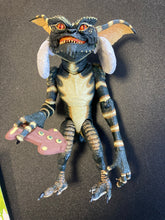 Load image into Gallery viewer, Neca Christmas Carol Winter Scene 2 pack
