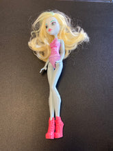 Load image into Gallery viewer, Mattel Monster High 2016 Cheerleader Lagoona Blue
