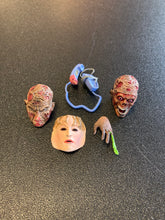 Load image into Gallery viewer, NECA Nightmare On Elm Street 30th Anniversary Freddy Krueger Accessories (From Ultimate Freddy)

