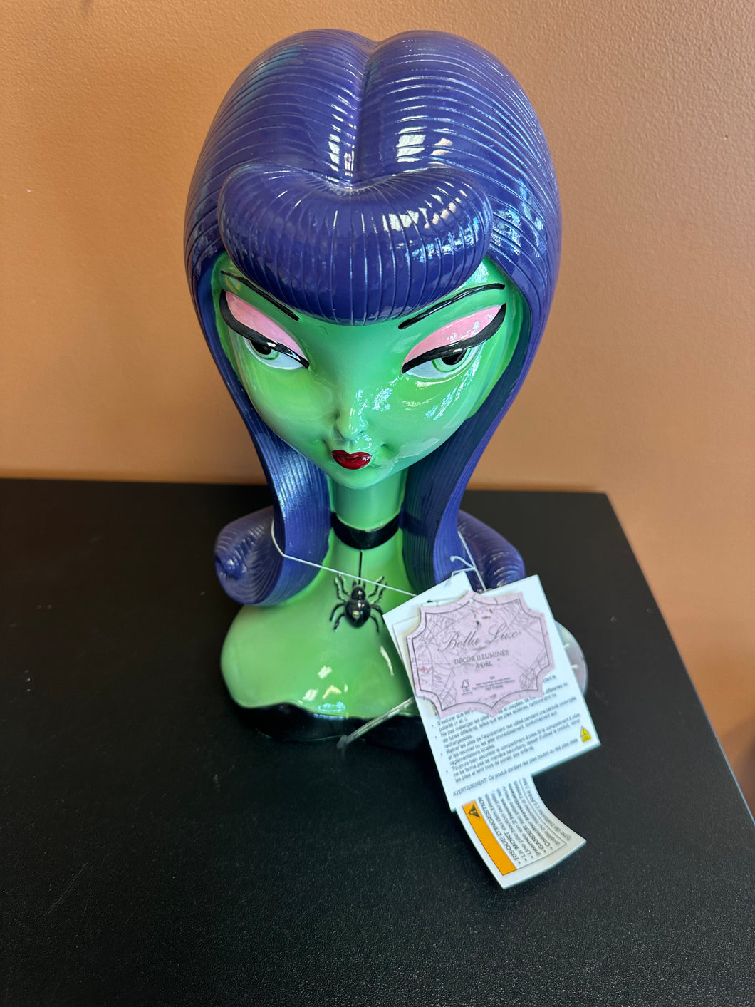 Bella Lux Green Girl Head Lighted Decor