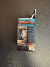 Load image into Gallery viewer, FUNKO POP POCKET KEYCHAIN TERRIFIER ART THE CLOWN
