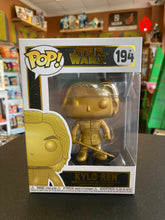 Load image into Gallery viewer, FUNKO POP Star Wars Kylo Ren 194 (Missing Walmart Exclusive Sticker)
