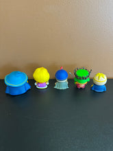 Load image into Gallery viewer, Kidrobot South Park Stick of Truth Set of 5 Preowned 2.5” Figures
