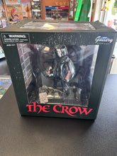 Load image into Gallery viewer, Diamond Gallery Diorama The Crow Preowned with Box
