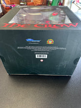 Load image into Gallery viewer, Diamond Gallery Diorama The Crow Preowned with Box
