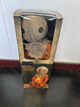 Load image into Gallery viewer, Spirit Trick ‘r Treat Sitting Sam Doll &amp; Pumpkin with Box
