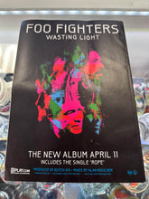 Load image into Gallery viewer, MOJO Music Magazine The Ramones 1-2-3-4! With CD
