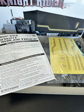Load image into Gallery viewer, AOSHIMA KNIGHT RIDER TRAILER TRUCK Model Kit KR-05
