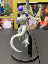 Load image into Gallery viewer, Banpresto 6x Materia Dragon Ball Z Frieza (missing energy blast)
