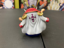 Load image into Gallery viewer, Banpresto Chibi One Piece Mini Figure White Beard (missing weapon &amp; rift)

