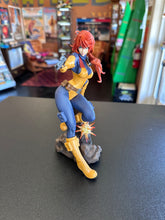 Load image into Gallery viewer, KOTOBUKIYA G.I. JOE 1/7 SCALE PRE-PAINTED FIGURE SCARLETT PREOWNED
