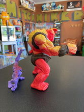 Load image into Gallery viewer, SMALL SOLDIERS Flatchoo and Nibble Figures (Missing Accesories and Weapon)
