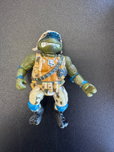 Load image into Gallery viewer, Playmates 1991 TMNT Lieutenant Leo Figure
