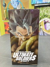 Load image into Gallery viewer, Banpresto Dragonball Super: Broly Ultimate Soldiers - The movie IV -(Preowned)
