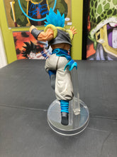 Load image into Gallery viewer, Banpresto Dragonball Super: Broly Ultimate Soldiers - The movie IV -(Preowned)
