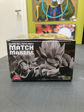Load image into Gallery viewer, Banpresto Dragonball Super: Broly Match Makers SS Gogeta (Preowned)
