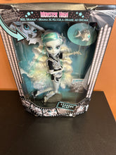 Load image into Gallery viewer, Monster High Reel Drama Lagoona Blue 2025
