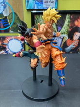 Load image into Gallery viewer, Banpresto Dragonball Super Oyako Kamehameha Bardock &amp; Son Goku Illustration By toyotarou (Preowned)

