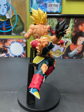 Load image into Gallery viewer, Banpresto Dragonball Super Oyako Kamehameha Bardock &amp; Son Goku Illustration By toyotarou (Preowned)
