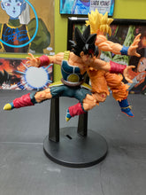 Load image into Gallery viewer, Banpresto Dragonball Super Oyako Kamehameha Bardock &amp; Son Goku Illustration By toyotarou (Preowned)
