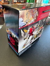 Load image into Gallery viewer, Transformers The Movie Studio Series Leader Class Dinobot Snarl
