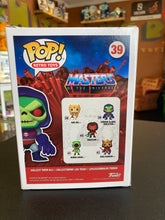 Load image into Gallery viewer, FUNKO POP Masters Of The Universe Terror Claws Skeletor 39 Target Exclusive
