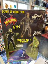 Load image into Gallery viewer, NECA REEL TOYS CRYPT CLUB UNIVERSAL MONSTERS ACTION FIGURES &amp; DRACULA’S COFFIN
