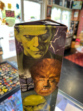 Load image into Gallery viewer, NECA REEL TOYS CRYPT CLUB UNIVERSAL MONSTERS ACTION FIGURES &amp; DRACULA’S COFFIN
