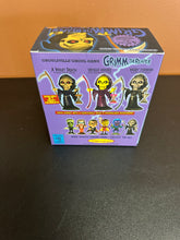 Load image into Gallery viewer, Retro-a-go-go! A Violet Death Grimm The Reaper Figure
