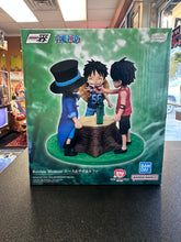 Load image into Gallery viewer, BANDAI One Piece Revible Moment Ichibansho Figure
