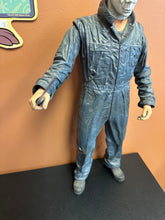 Load image into Gallery viewer, NECA Halloween Michael Myers 1/4 Scale 18” Figure Preowned
