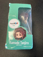 Load image into Gallery viewer, BANDAI Demon Slayer Kamado Tanjiro Figuarts Mini Figure
