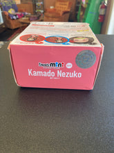 Load image into Gallery viewer, BANDAI Demon Slayer Kamado Nezuko Figuarts Mini Figure 017
