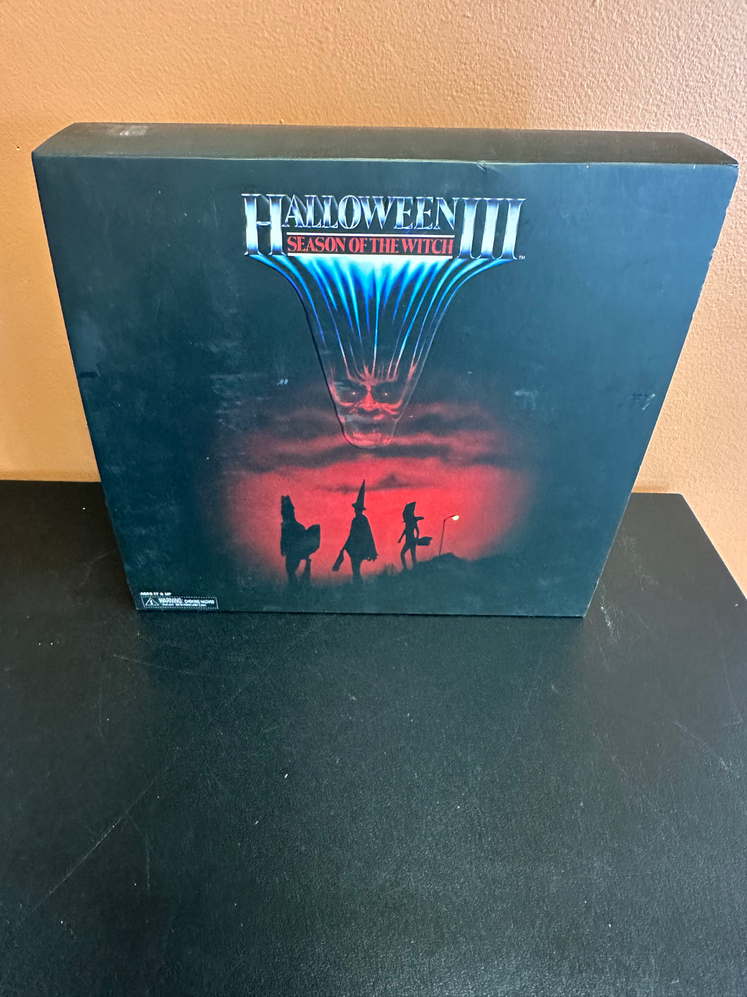 NECA HALLOWEEN III SEASON OF THE WITCH 3 PACK CLOTHED FIGURES
