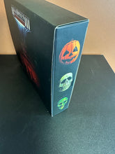 Load image into Gallery viewer, NECA HALLOWEEN III SEASON OF THE WITCH 3 PACK CLOTHED FIGURES
