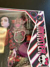 Load image into Gallery viewer, MATTEL MONSTER HIGH Spelldon Cauldronello and Kieran Valentine 2 Pack
