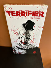 Load image into Gallery viewer, TERRIFIER - ART THE CLOWN 1:6 SCALE FIGURE
