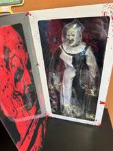 Load image into Gallery viewer, TERRIFIER - ART THE CLOWN 1:6 SCALE FIGURE
