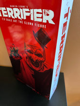 Load image into Gallery viewer, TERRIFIER - ART THE CLOWN 1:6 SCALE FIGURE
