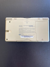 Load image into Gallery viewer, NINTENDO DS LITE Gold Zelda Triforce Edition SCREEN DAMAGE
