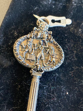 Load image into Gallery viewer, DISNEY PARKS Haunted Mansion Hitchhiking Ghosts souvenir key
