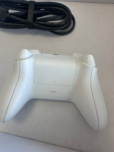 Load image into Gallery viewer, XBOX SERIES S 512 GB SSD DIGITAL Preowned READ
