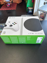 Load image into Gallery viewer, XBOX SERIES S 512 GB SSD DIGITAL Preowned READ
