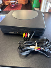 Load image into Gallery viewer, GoldStar 3DO Interactive Multiplayer GDO101M with 1 wired controller

