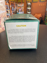 Load image into Gallery viewer, WALT DISNEY CLASSICS COLLECTION The Delivery Boy Opening Title Sculpture
