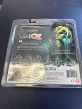 Load image into Gallery viewer, McFarlane Toys Twisted Land of Oz Dorothy Chapter 1 Series Two Uncloaked
