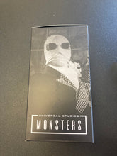 Load image into Gallery viewer, UNIVERSAL MONSTERS The Invisible Man Mini Bust
