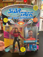 Load image into Gallery viewer, PLAYMATES Star Trek The Next Generation lieutenant (J.G.) Geordi Laforge Action Figure
