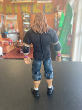 Load image into Gallery viewer, Mattel WWE Elite WrestleMania 38 Bret “hit man” Hart (no extra hands or BAF)
